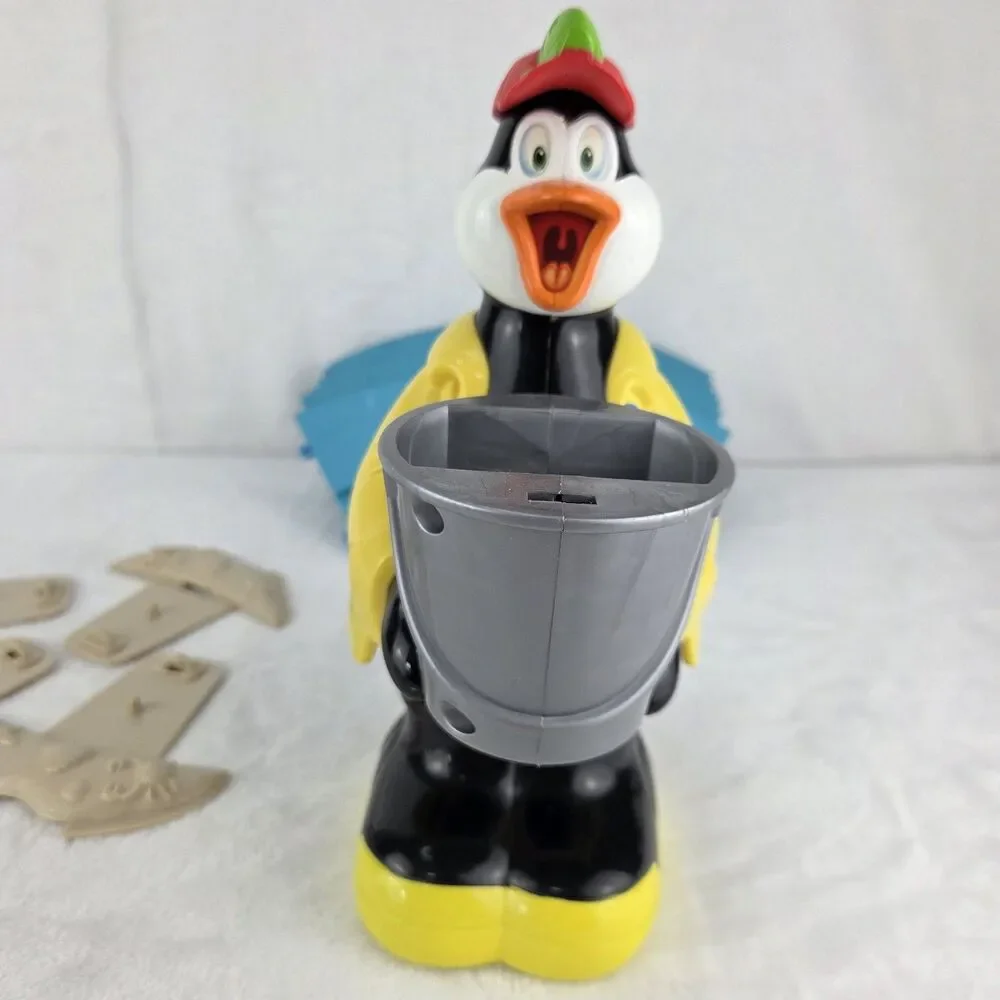 Vintage 2000 MB Penguin Pat's Fishy Business Game Tested Works Incomplete